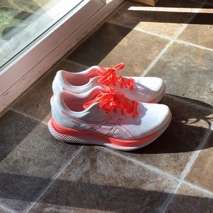 Exclusive Tokyo oasis Orange and white shoes